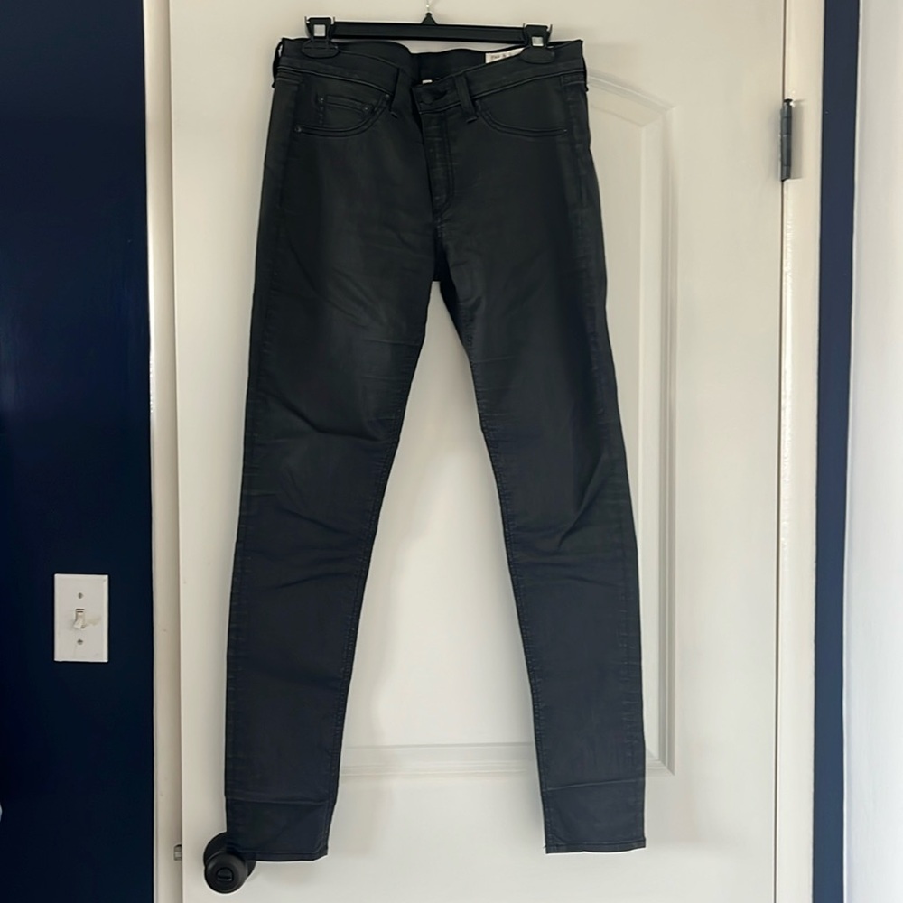Black rag and bone denim legging size 31. Color “shoreditch”